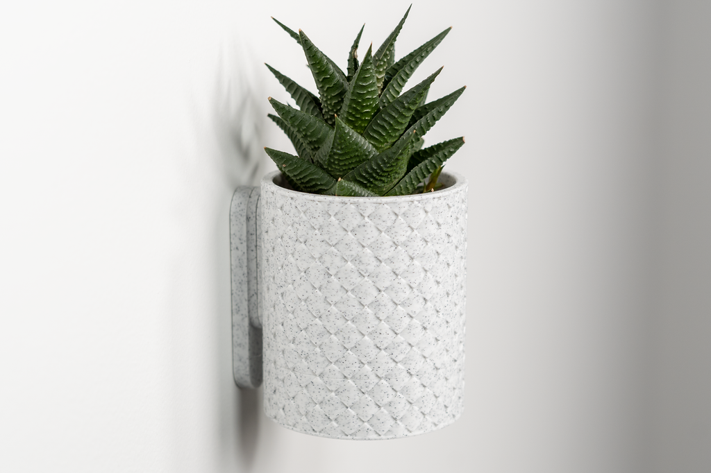 Quilted Wall Planter with Hiden Drip Tray