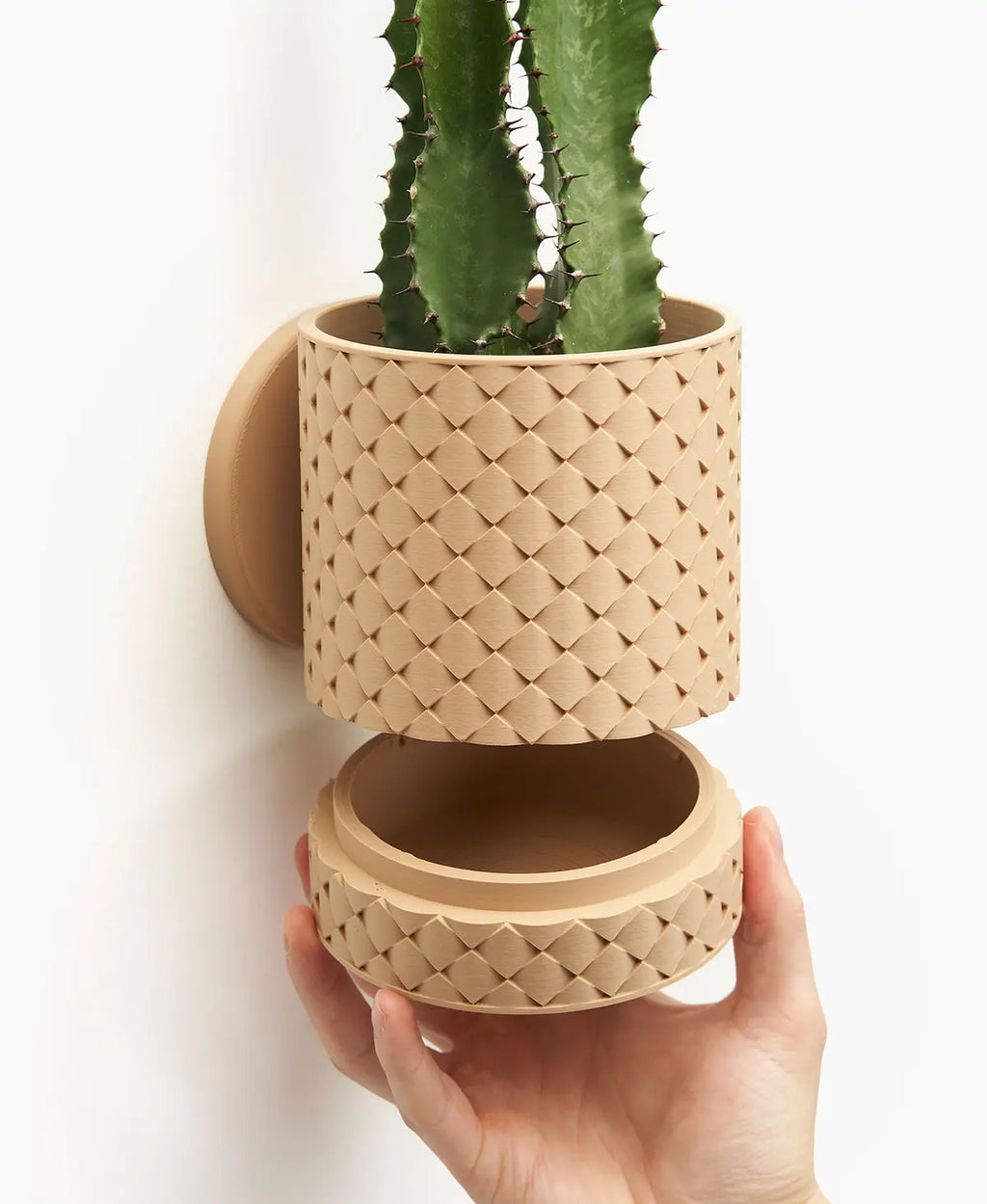 Quilted Wall Planter with Hiden Drip Tray