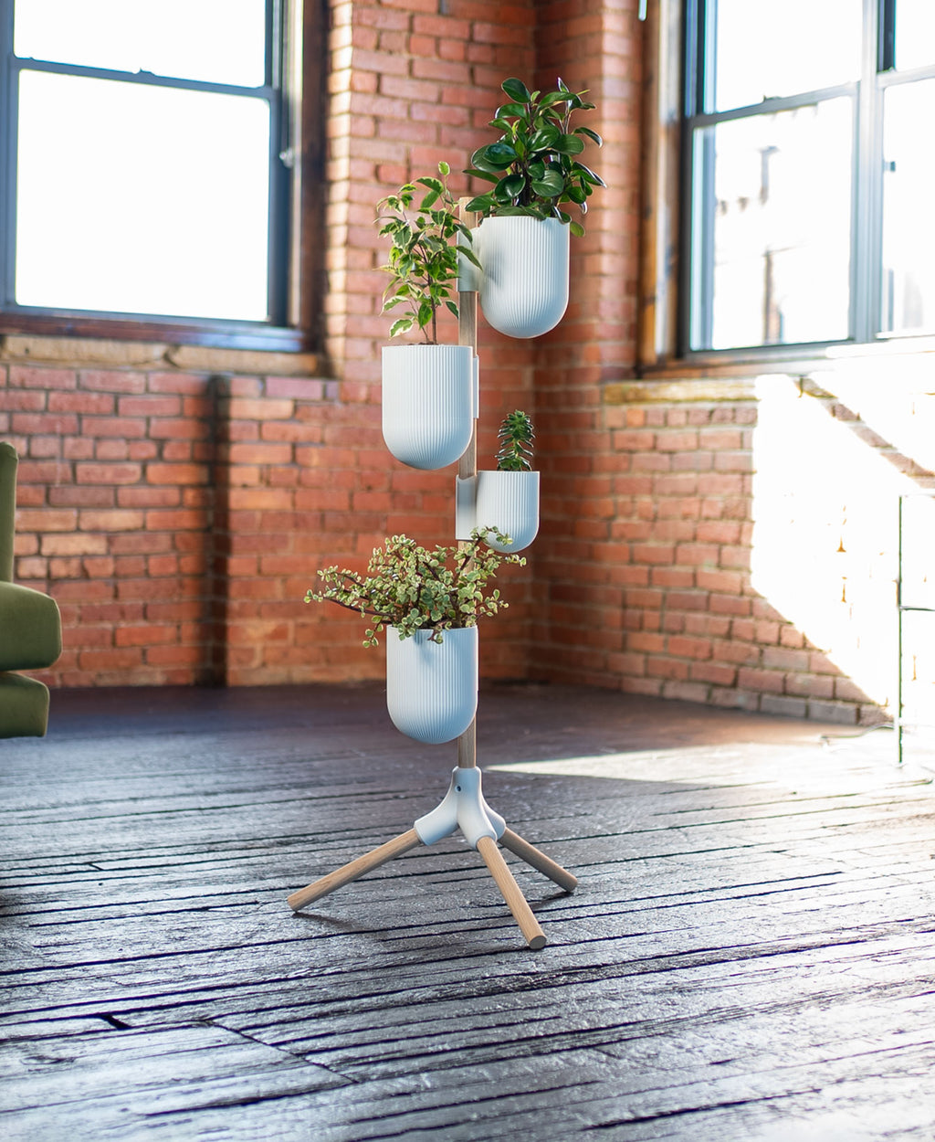 Lofted Goods Free Standing Plant Display