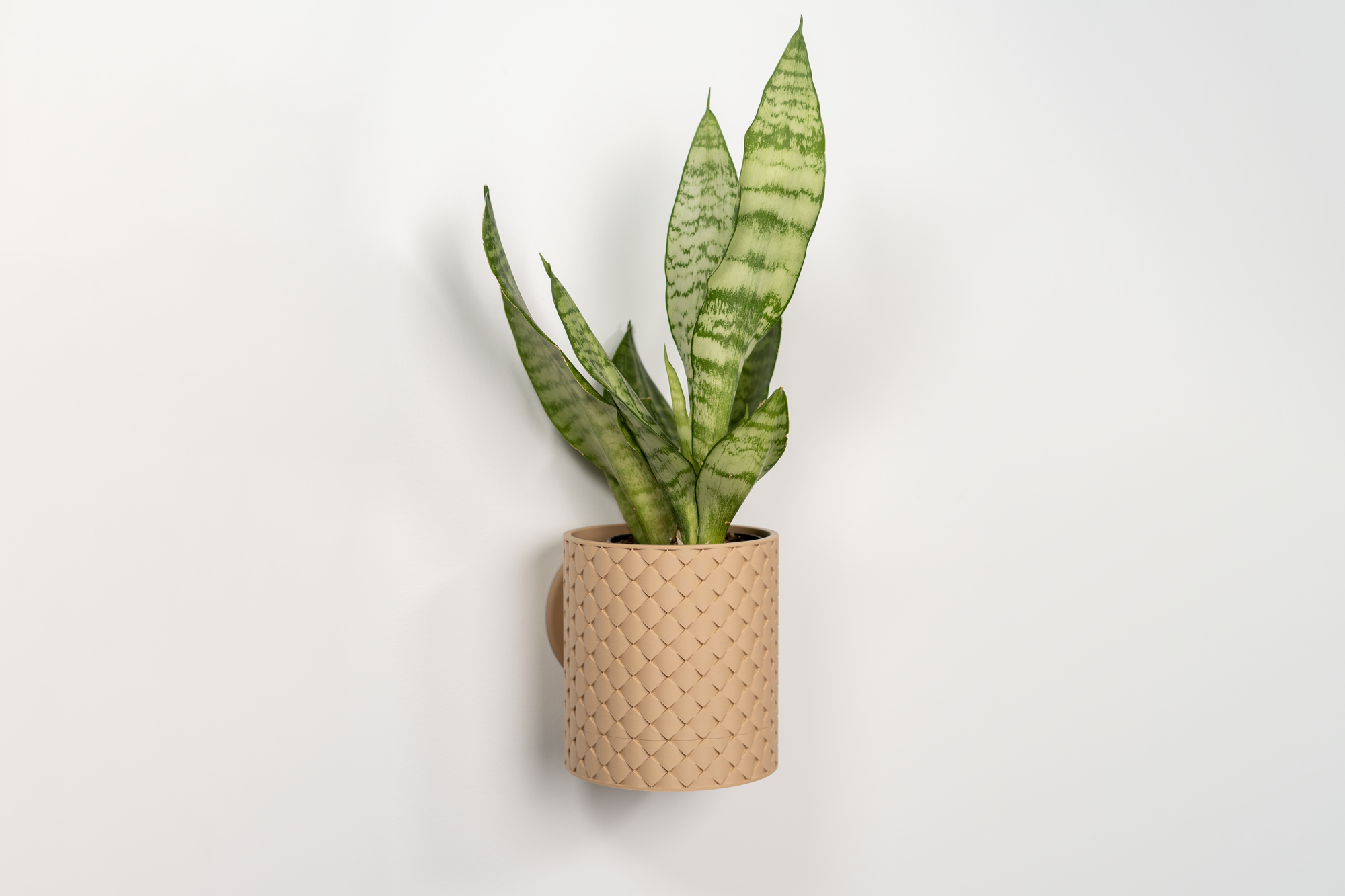 Quilted Wall Planter with Hiden Drip Tray